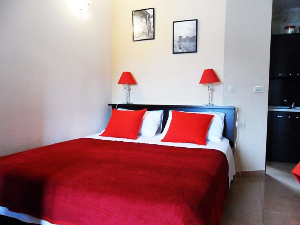 Apartments Riva Trogir Chambre photo
